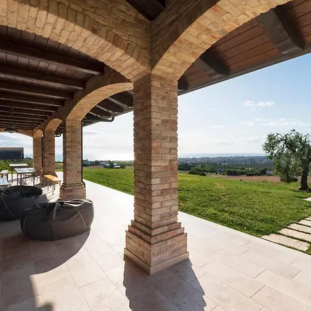 Vila Di Lusso Rustica Con Vista Mare, Collina E Montagna *