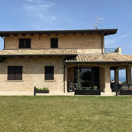Di Lusso Rustica Con Vista Mare, Collina E Montagna *